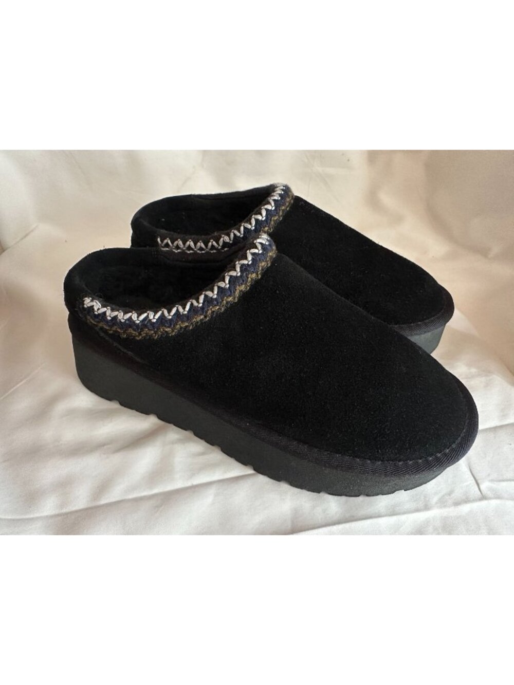 Cushionaire black suede embroidered mules 7.5